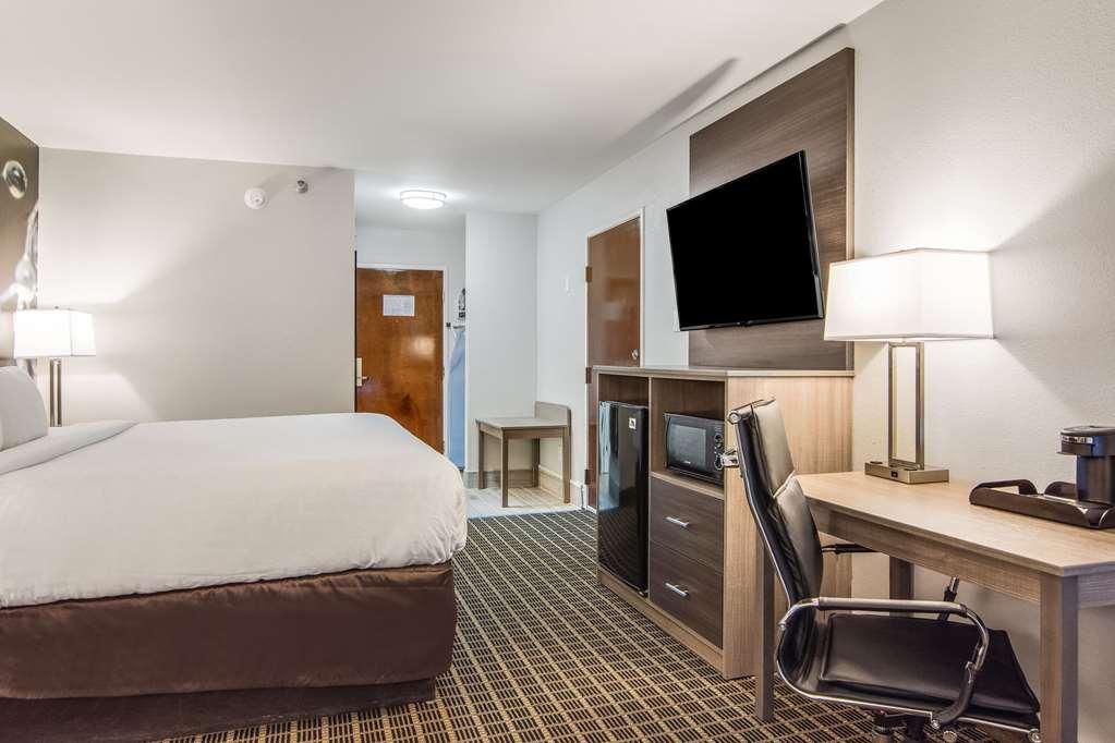 Clarion Pointe South Boston - Danville East Kamer foto